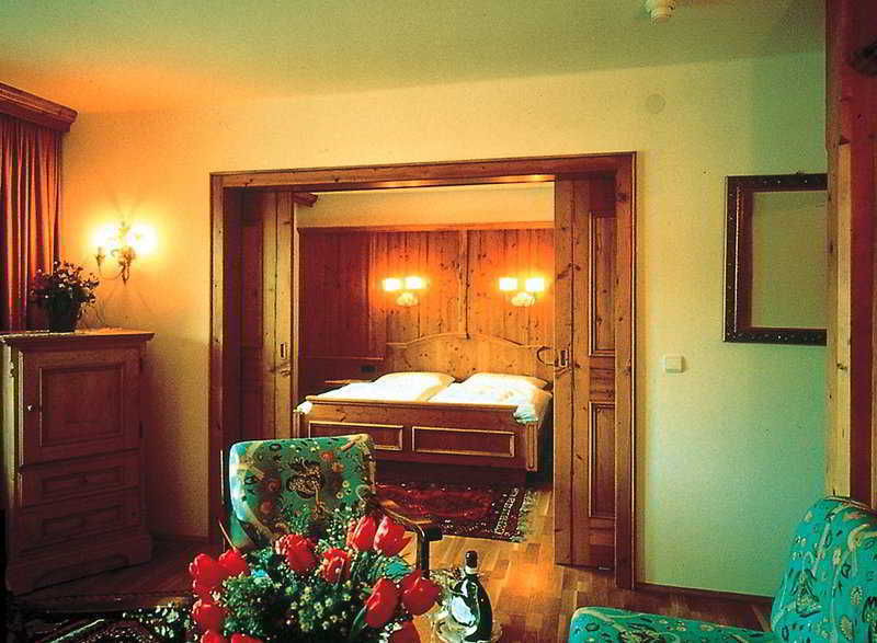 Jaegerwirt Hotel Kitzbühel Exterior foto
