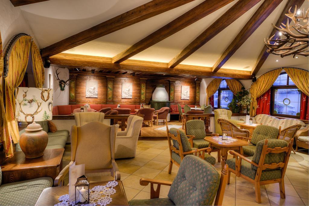Jaegerwirt Hotel Kitzbühel Exterior foto