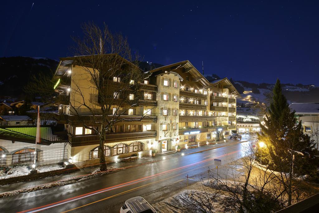 Jaegerwirt Hotel Kitzbühel Exterior foto